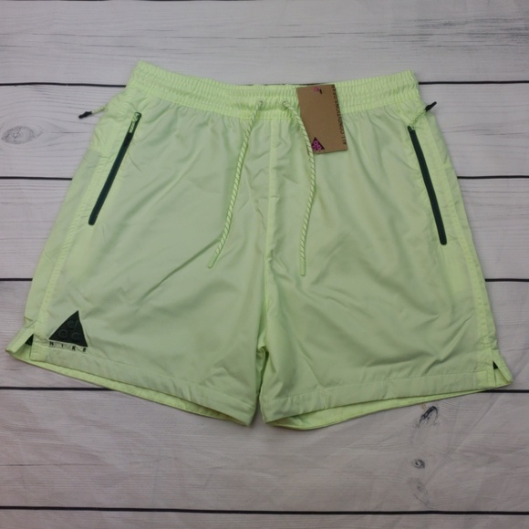 nike acg volt